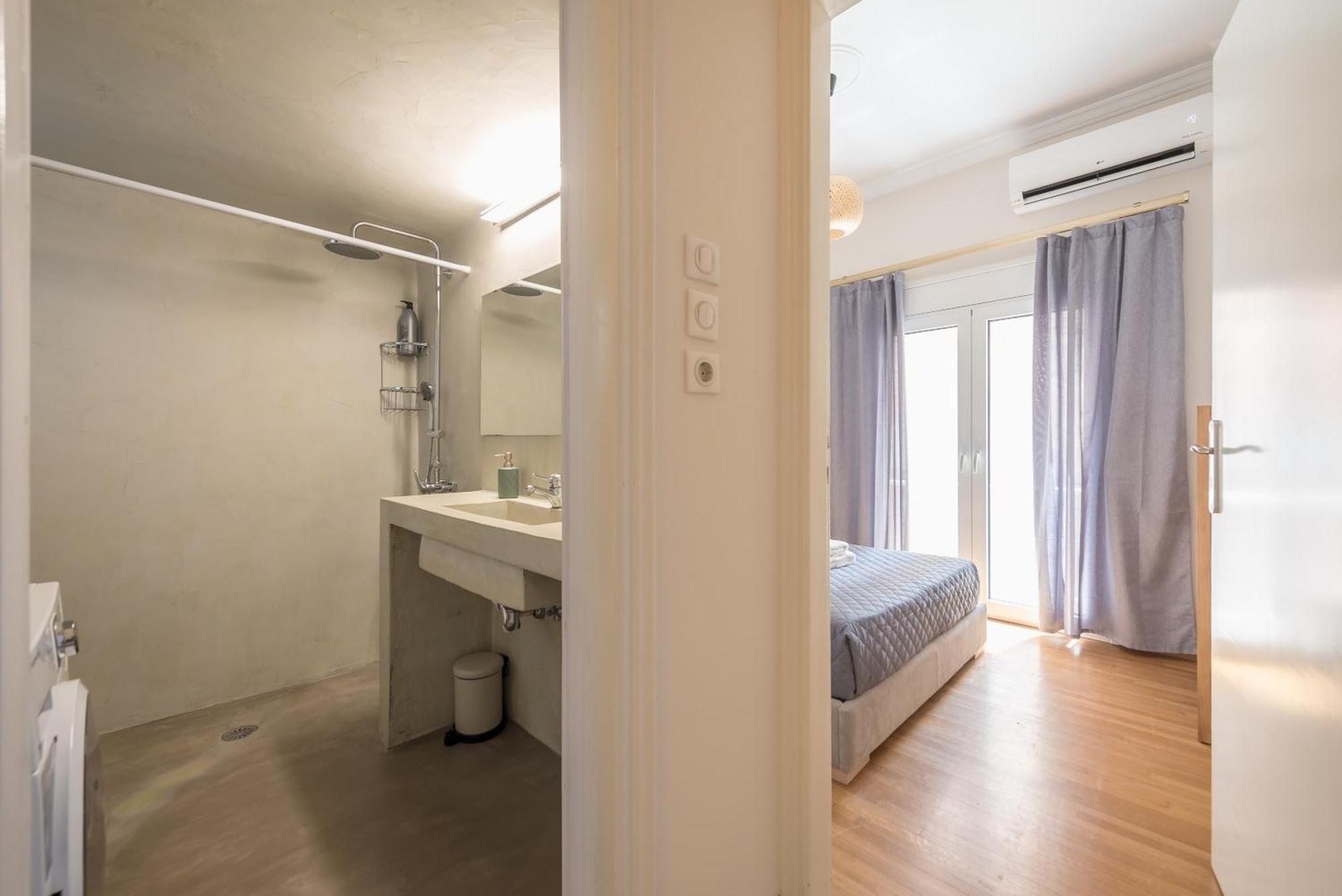 Апартаменты Stylish 2 Bd Urban Retreat Near Panormou Metro Афины Экстерьер фото